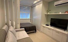 Loft Moderno E Charmoso A Passos Da Praia De Copacabana